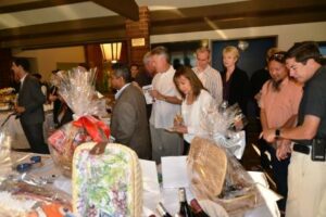 EB auction shoppers 2